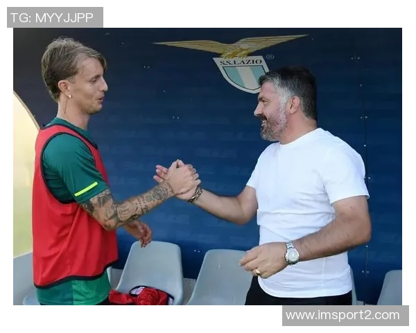 加图索与布冯亲临罗马比赛现场考察意大利球员表现 加图索与布冯亲临罗马比赛现场考察意大利球员表现