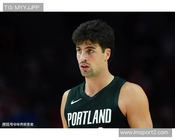 武切维奇回应教练灵活调整阵容表示将全力配合团队策略