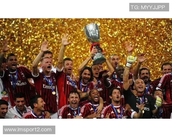 范博梅尔回忆米兰首秀15周年感慨为红黑球衣而自豪 范博梅尔回忆米兰首秀15周年感慨为红黑球衣而自豪